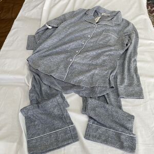 NWT Aamikast Pajama Set Gray Melange Button Down Long Sleeve Soft Sleepwear S